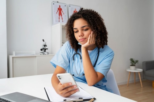 Healthcare Text Messaging Compliance to Avoid Violations